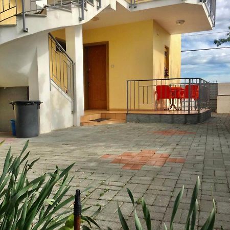 Shyqi Apartments Велипойе Экстерьер фото